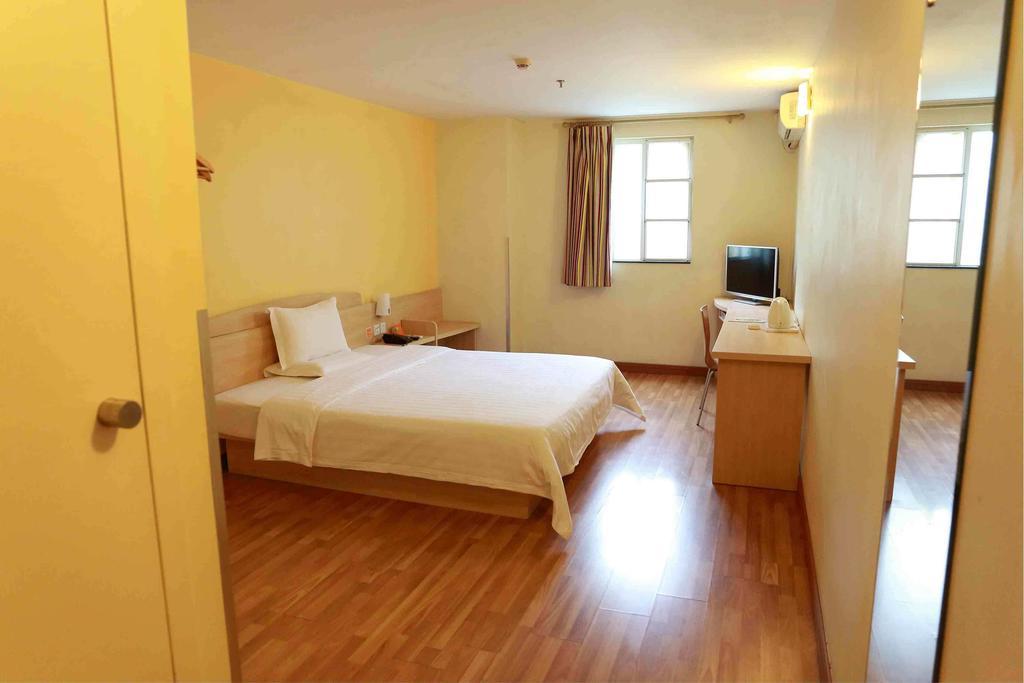 7Days Inn Jingmen Huyaguan Habitación foto