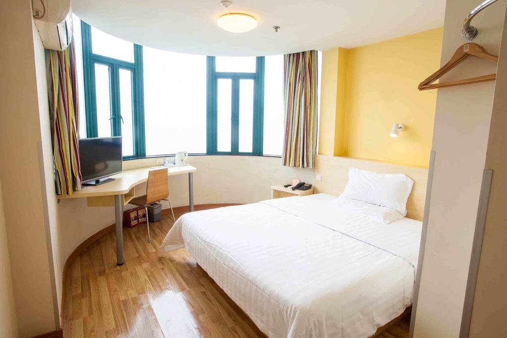 7Days Inn Jingmen Huyaguan Habitación foto